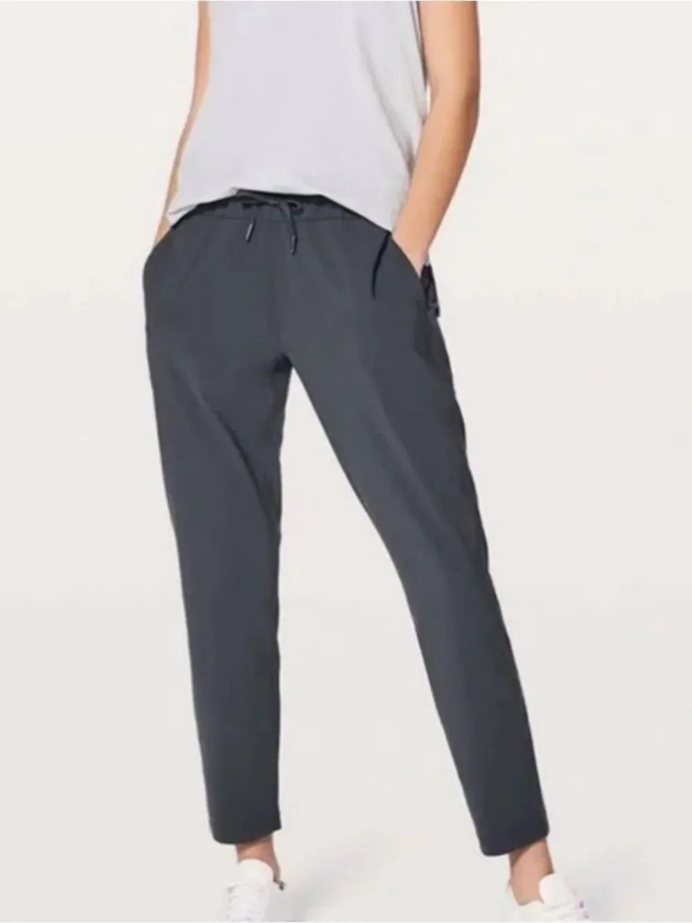 Lululemon On the Fly Pants Gray Womens 8